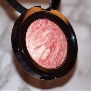 Laura geller baked blush